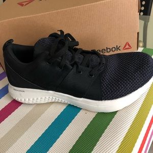 Size 8.5 Reebok Astroride Athlux Sneakers Worn 2x